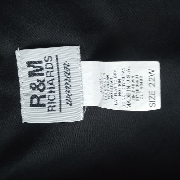 R&M Richards Woman Eveningwear Jacket - Picture 2 of 12